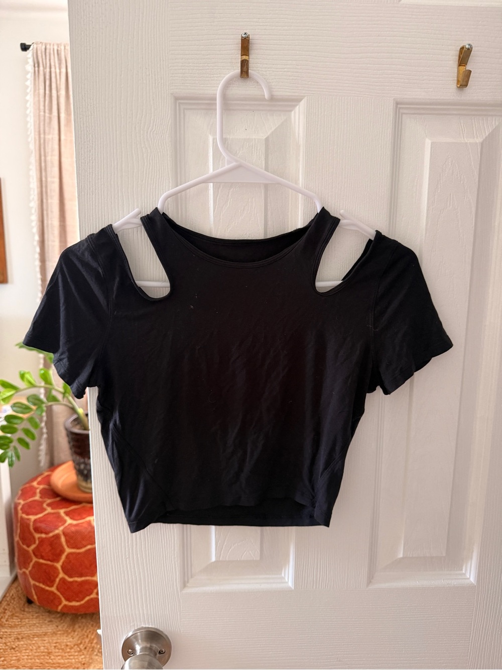 lululemon athletica Black Cutout Crop Top